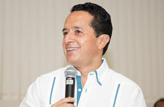 Sin dejar la crítica, los comunicadores son parte fundamental en el crecimiento de Quintana Roo: Carlos Joaquín