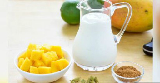 How to build a Healthy Mango Juice Refresh in Summer Season