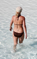 Britney Spears bikini pics