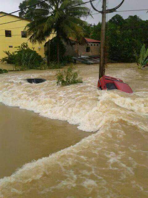 Gambar Banjir Di Kelantan 2014 - Blogger Lelaki