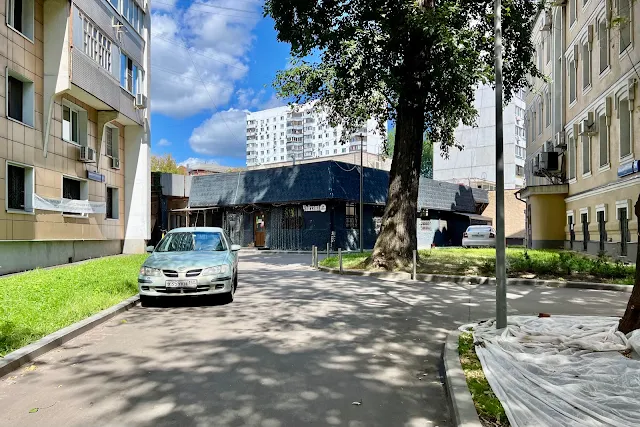 Большая Спасская улица, дворы