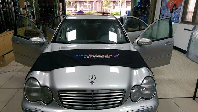  提供各種品牌汽車玻璃、隔熱紙安裝服務，希望車友都在安全環境下駕駛，所以當車友在選擇汽車玻璃公司時務必考慮安全品質及安裝技術