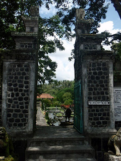 Tirta Gangga Park