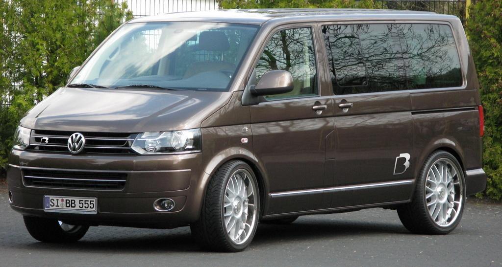 2009 y l n n sonbahar aylar nda makyajlanan Volkswagen Transporter i in