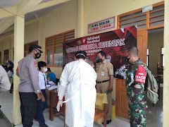 Babinsa Pantau Serbuan Vaksinasi Puluhan Pelajar SMPN Satu Atap Kandangserang 