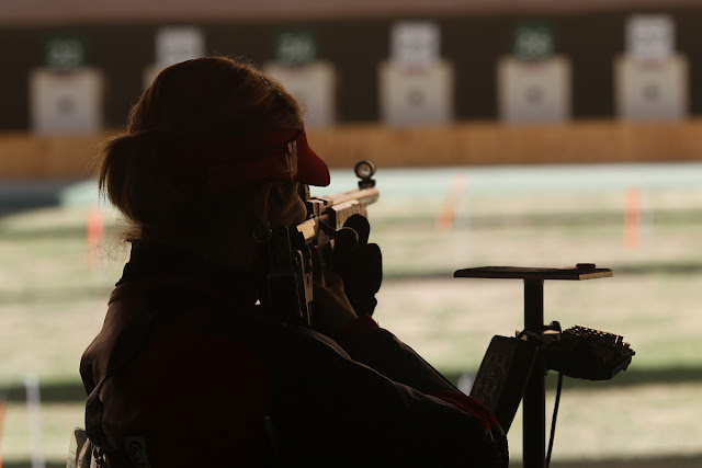 Eglys de la Cruz Farfán de Cuba, compite en Fusil 3 Posiciones, del Tiro Deportivo de los Juegos Olímpicos de Río de Janeiro, en el Centro de Tiro de Deodoro, Brasil, el 11 de agosto de 2016.