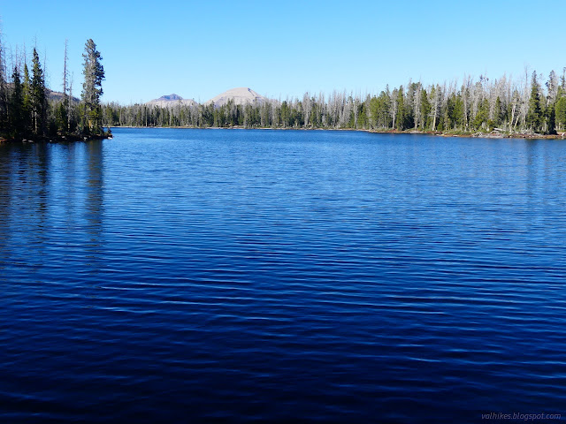 061: lake with peaks at the far end