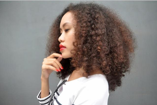 Inspirasi Model Rambut Panjang Curly Kinky