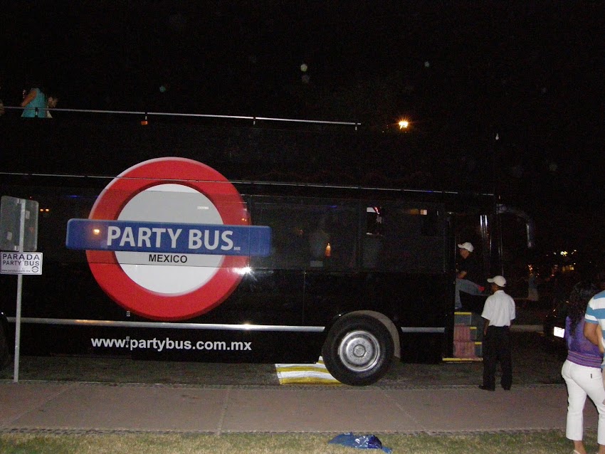 PARTY BUS IXTAPA ZIHUATANEJO