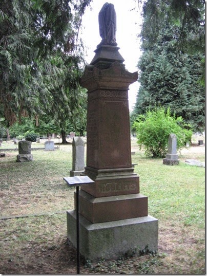 IMG_8362 Reverend William Roberts Tombstone at Lee Mission Cemetery in Salem, Oregon on August 12, 2007