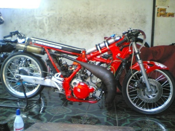 Sisi lain balap motor drag