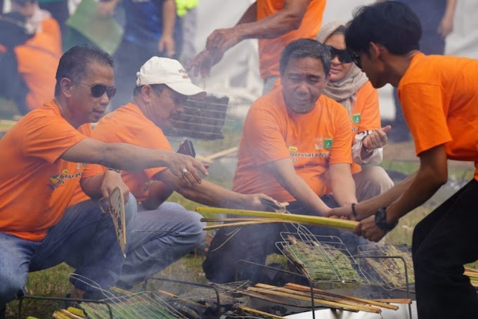 Ikan Bakar Gratis Pesta Pantai Pagatan