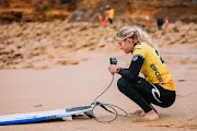 surf30 rip cur pro bells beach l2023 Molly Picklum  23Bells  3682 Beatriz Ryder