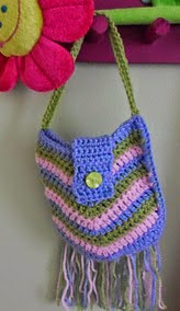 http://www.ravelry.com/patterns/library/hippy-purse