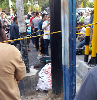 Tersengat listrik saat Pasang Papan Iklan di Yogyakarta 19 September 2015