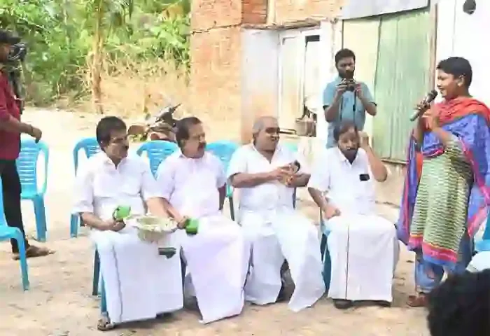 KC comforted the farmers who came with their grievances, Alappuzha, News, KC Venugopal, Farmers, Politics, Complaint, Guarantee, Ramesh Chennithala, Kerala