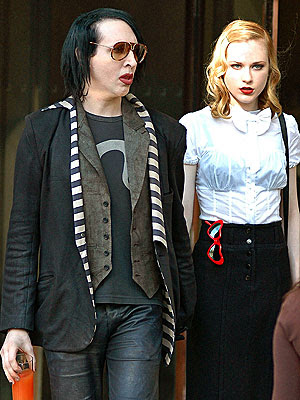 marilyn manson with out makeup. Marilyn Manson and new