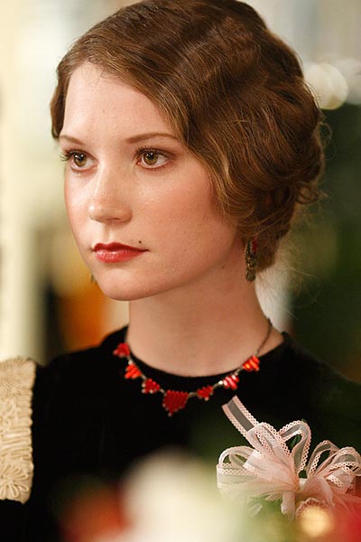 beautiful yet distinguished actress Mia Wasikowska a Canberra native