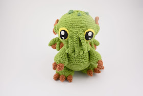 Krawka: Cthulhu baby monster from the abyss - lovecraft inspired crochet pattern by Krawka