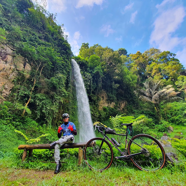 Curug Bugbrug - Info Lokasi dan Harga Tiket Masuk Terbaru