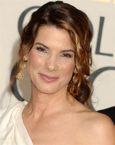 Sandra Bullock  Hairstyles Photos O61Vl