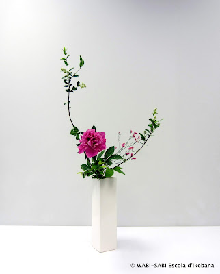 Ikebana-Nageire-Freestyle-Escola-Wabi-Sabi