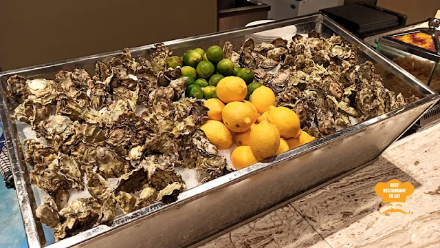 One World Hotel Petaling Jaya Weekend Seafood Buffet 2022 - Fresh Oysters