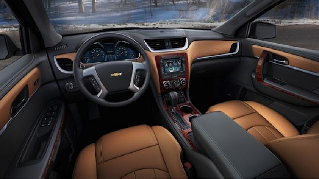 2017 Chevy Traverse Interior