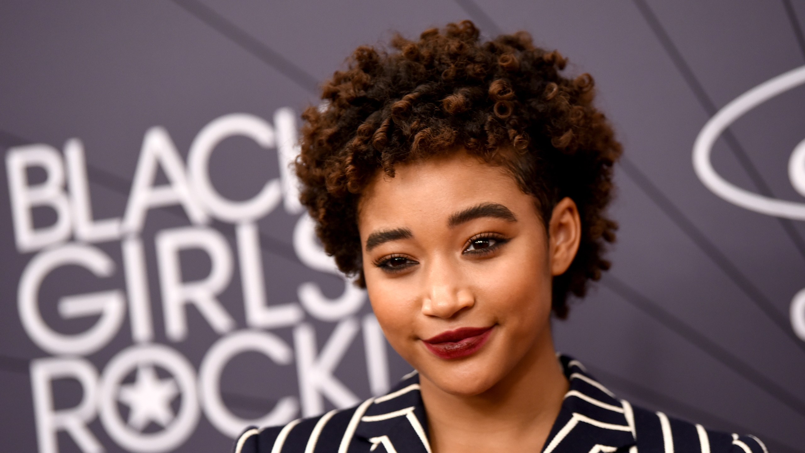 Amandla Stenberg Height, Weight, Bra Size, Body Measurements, Age ...