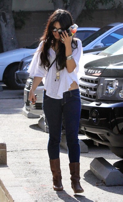 vanessa hudgens style 2010. vanessa hudgens style 2010.