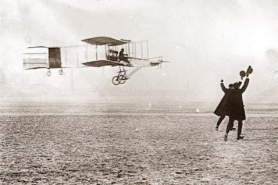 World's First Airplanes Seen On coolpicturesgallery.blogspot.com