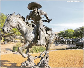 Lugares Turísticos y Atracciones en Dallas: Pioneer Plaza