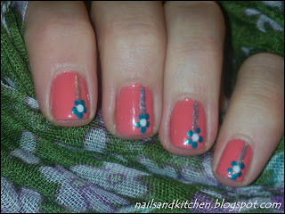 http://nailsandkitchen.blogspot.com/2013/11/przepasany-kwiatek.html