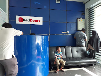 reddoorz near taman ismail marzuki