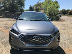 Front view of 2020 Hyundai Ioniq HEV Limited