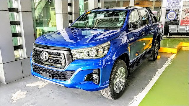 PHOTOS: Hilux CONQUEST | Nebula Blue | Exterior