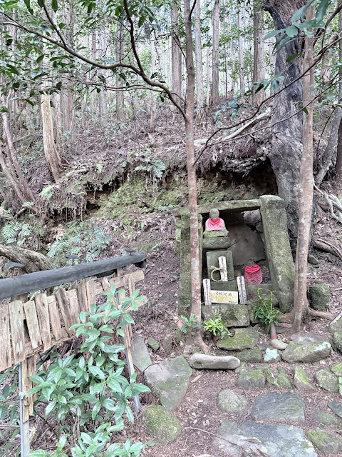 尾切地藏