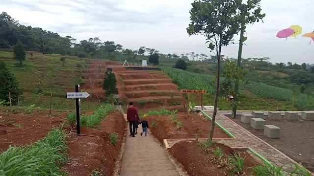 suasana taman tangga 101 Bandung