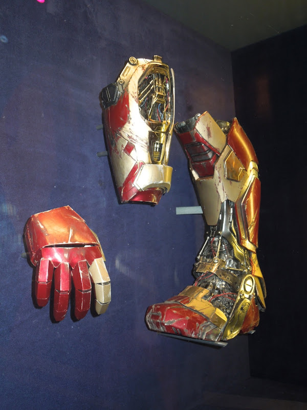 Iron Man 3 boot gauntlet