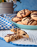 https://lachocolaterapia.blogspot.com/2022/01/cookies-con-trocitos-de-chocolate-con-leche-sin-gluten.html