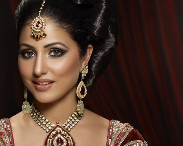 Hina Khan HD Wallpapers Free Download