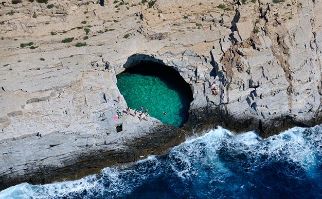  Είναι από τις ομορφότερες φυσικές πισίνες του κόσμου βρίσκεται στην Β. Ελλάδα !!