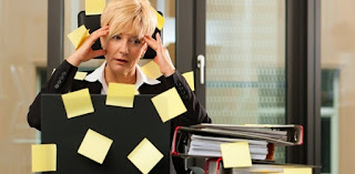 Stress am Arbeitsplatz: wie störend Arbeitsunterbrechungen und Multitasking sind