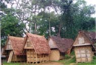 Info BOGOR BARAT: Kampung Adat Urug Sukajaya