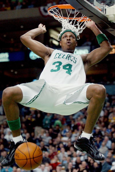 paul pierce dunking on kobe. Paul Pierce Dunk Action