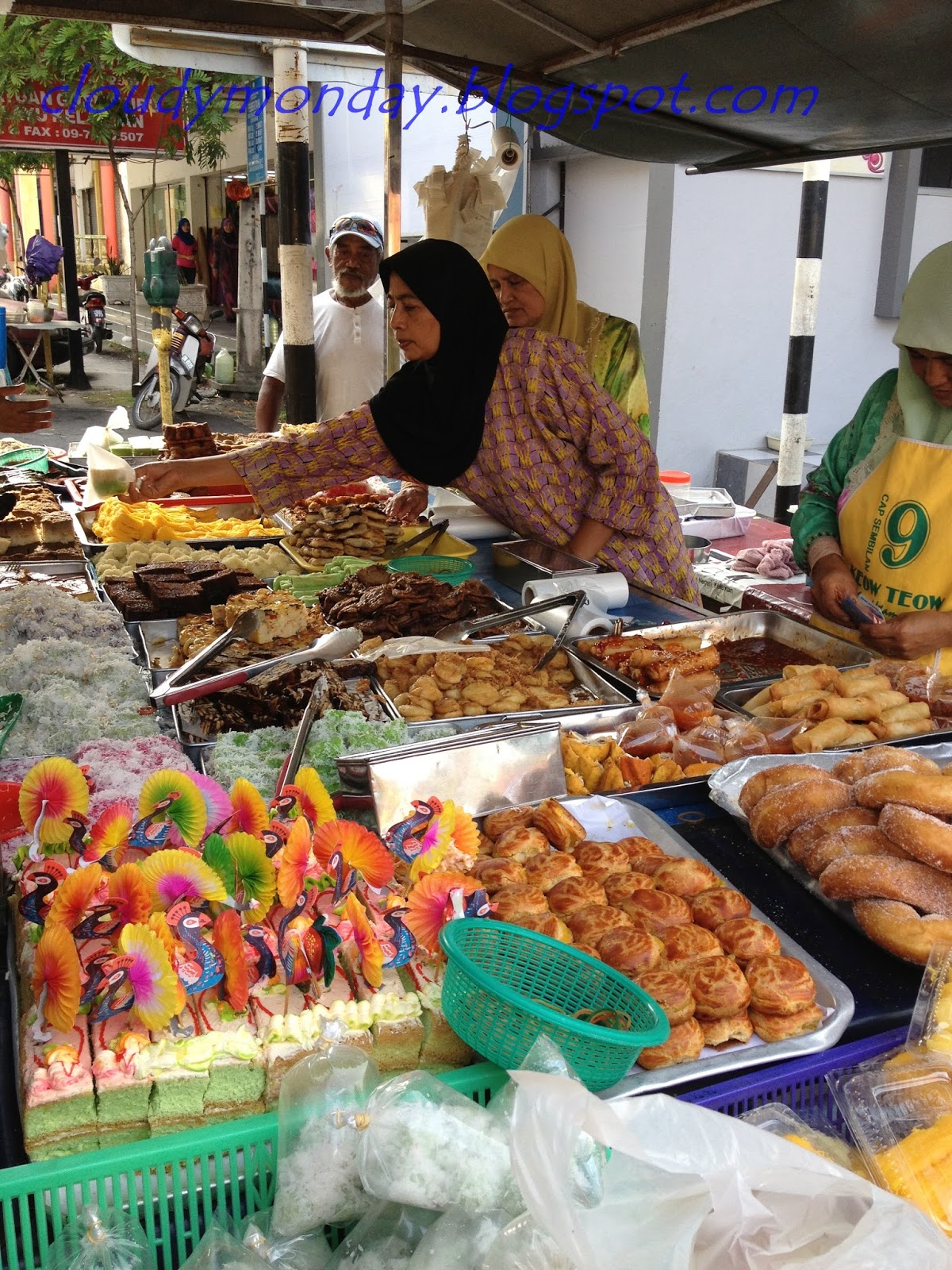 Cloudymonday: Kuih-Muih Di Kota Bharu