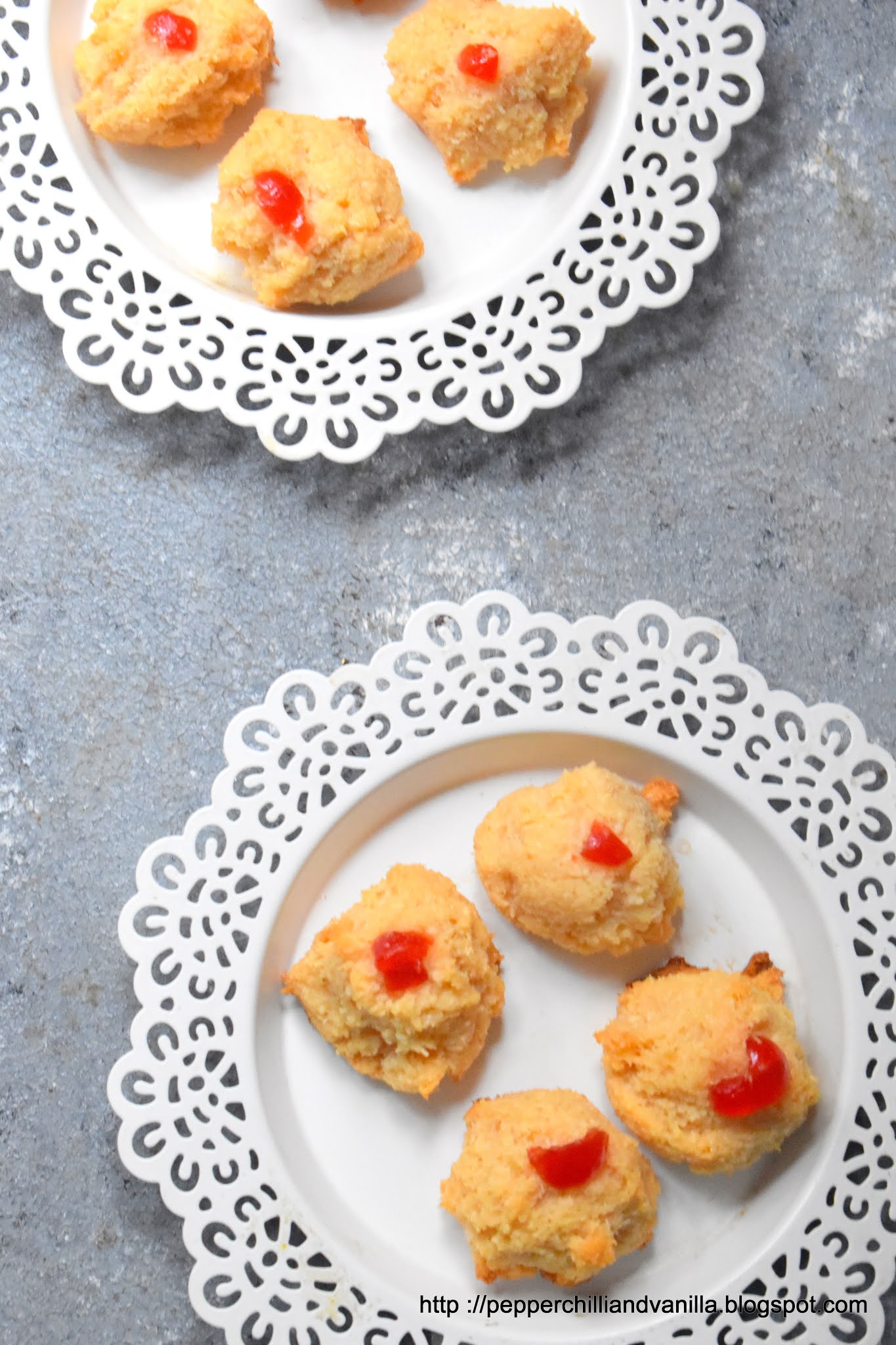 eggless coconut macaroons