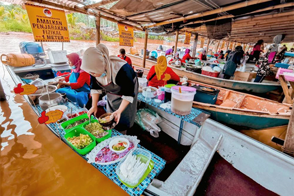 Kota Bharu Floating Market