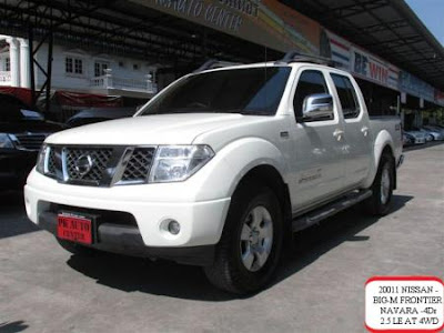 19TNEC656 2011 Nissan Navara LE Double cab pick up 4WD