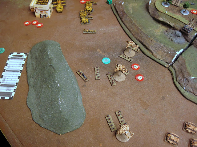 The LC sustains and takes out a Valk.
